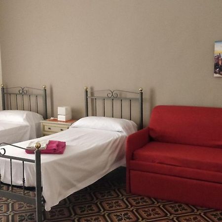 Adriano'S House Catania Cathedral First Floor公寓 外观 照片