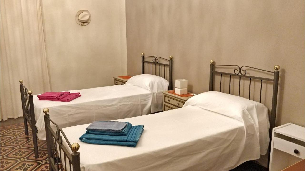 Adriano'S House Catania Cathedral First Floor公寓 外观 照片